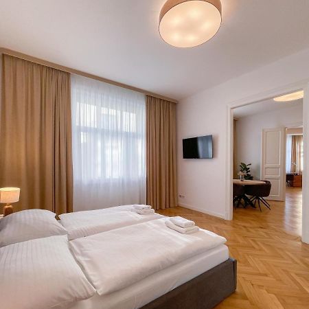 Elysian Apartment บราติสลาวา ภายนอก รูปภาพ